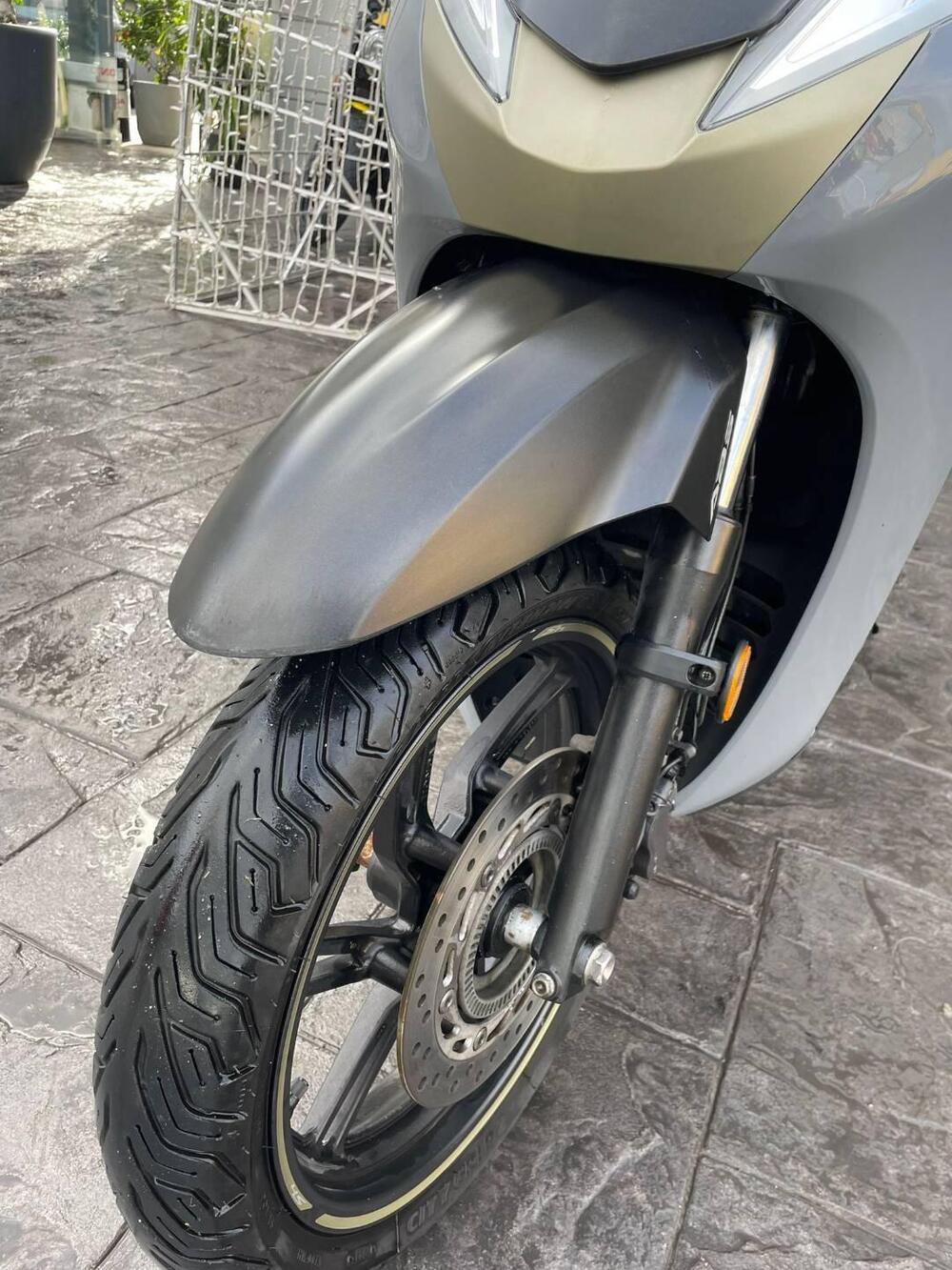 Honda SH 300 i ABS (2016 - 20) (5)