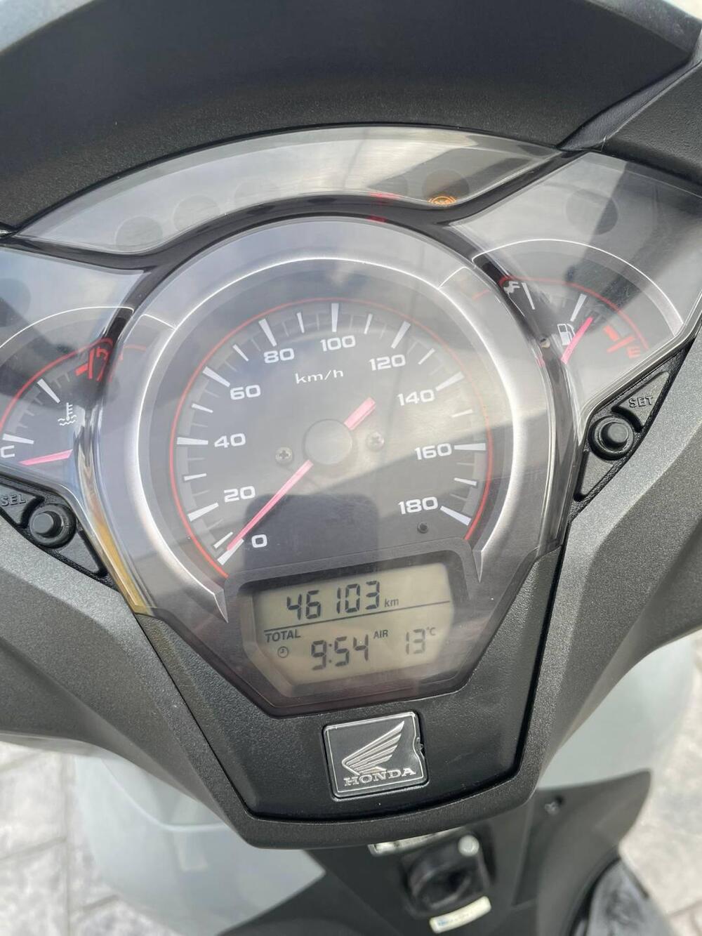 Honda SH 300 i ABS (2016 - 20) (7)