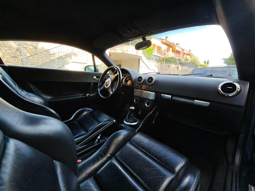 Audi TT Coupé usata a Bergamo (9)
