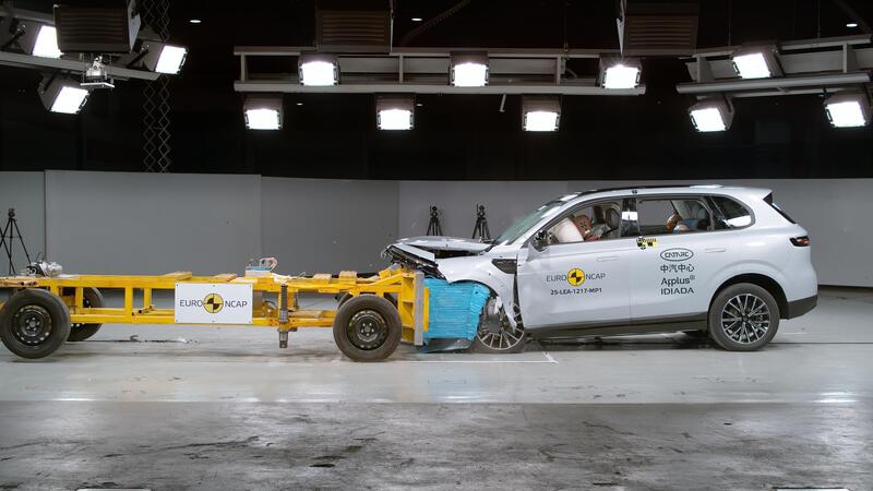Cinesi pericolose? Leapmotor e Hongqi pi&ugrave; sicure di Mercedes e BMW, parola di Euro NCAP