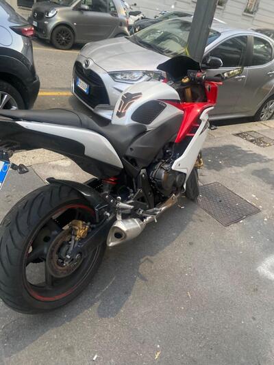 Honda CBR 600 F (2011 - 13) usata
