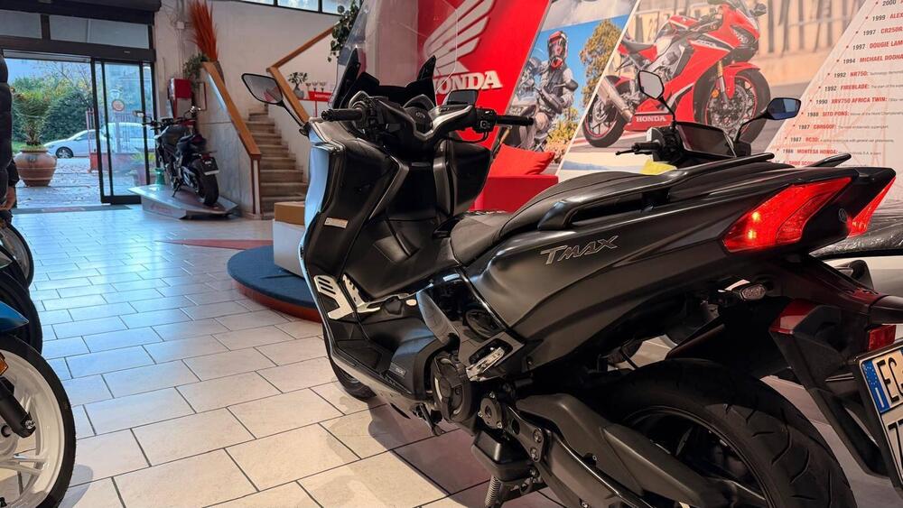 Yamaha T-Max 530 (2017 - 19) (5)