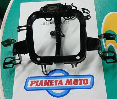 61320KBS900 supporto fanale NSR 125 Honda