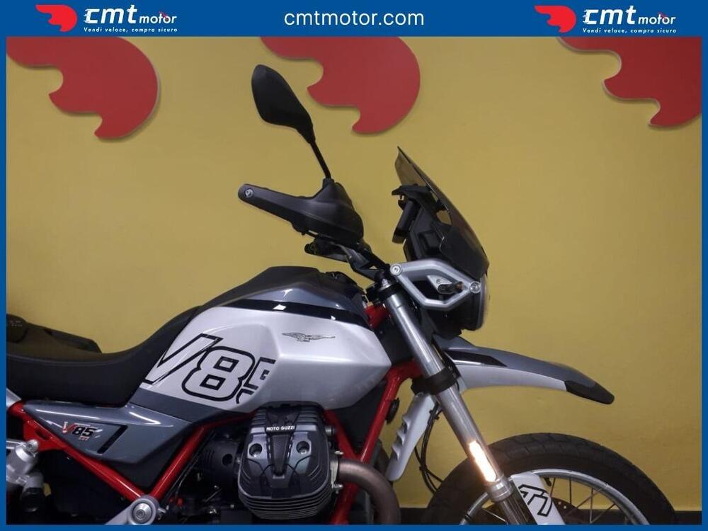 Moto Guzzi V85 TT (2021 - 23) (8)