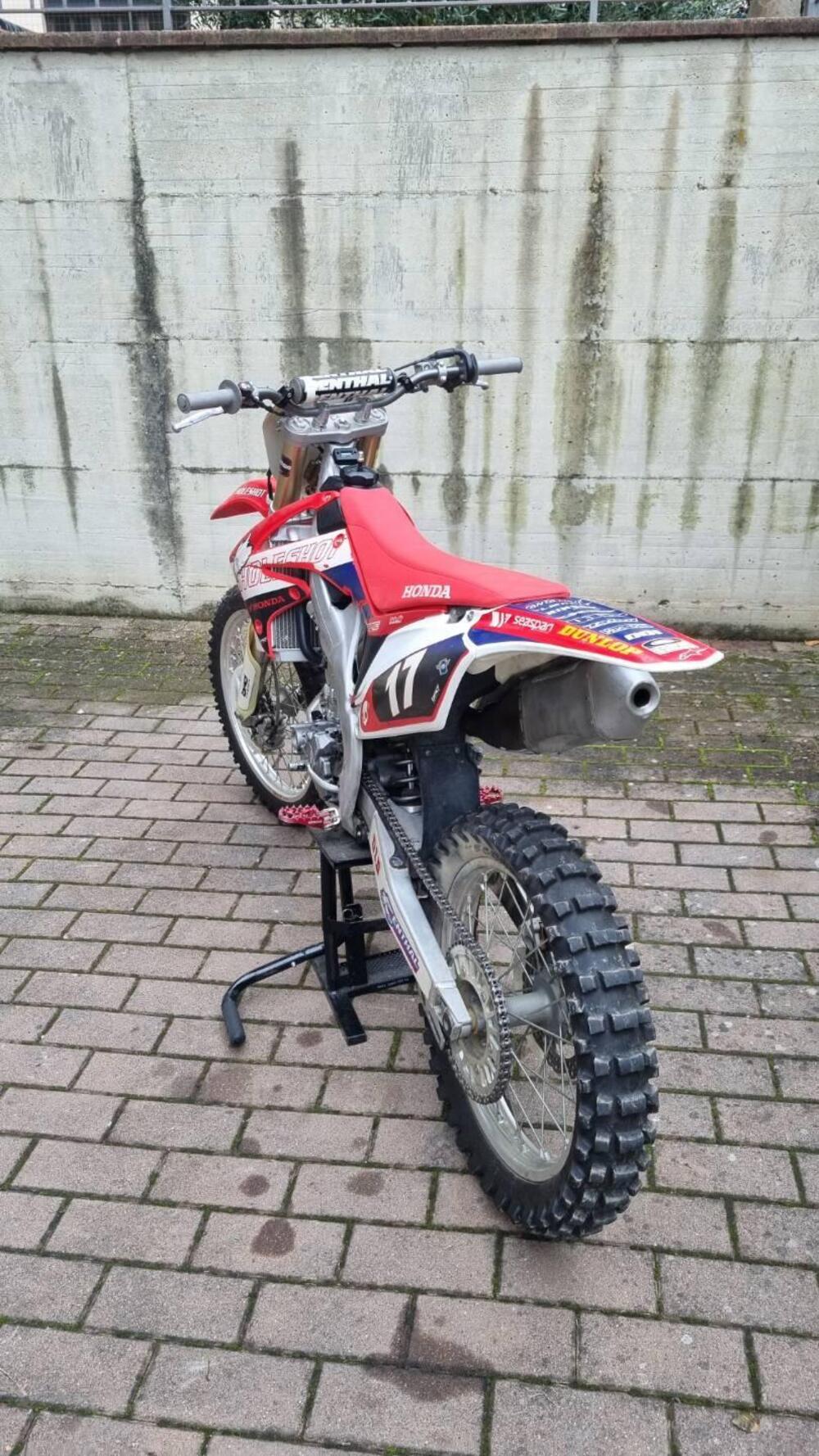 Honda CRF 250 R (2011 - 12) (6)