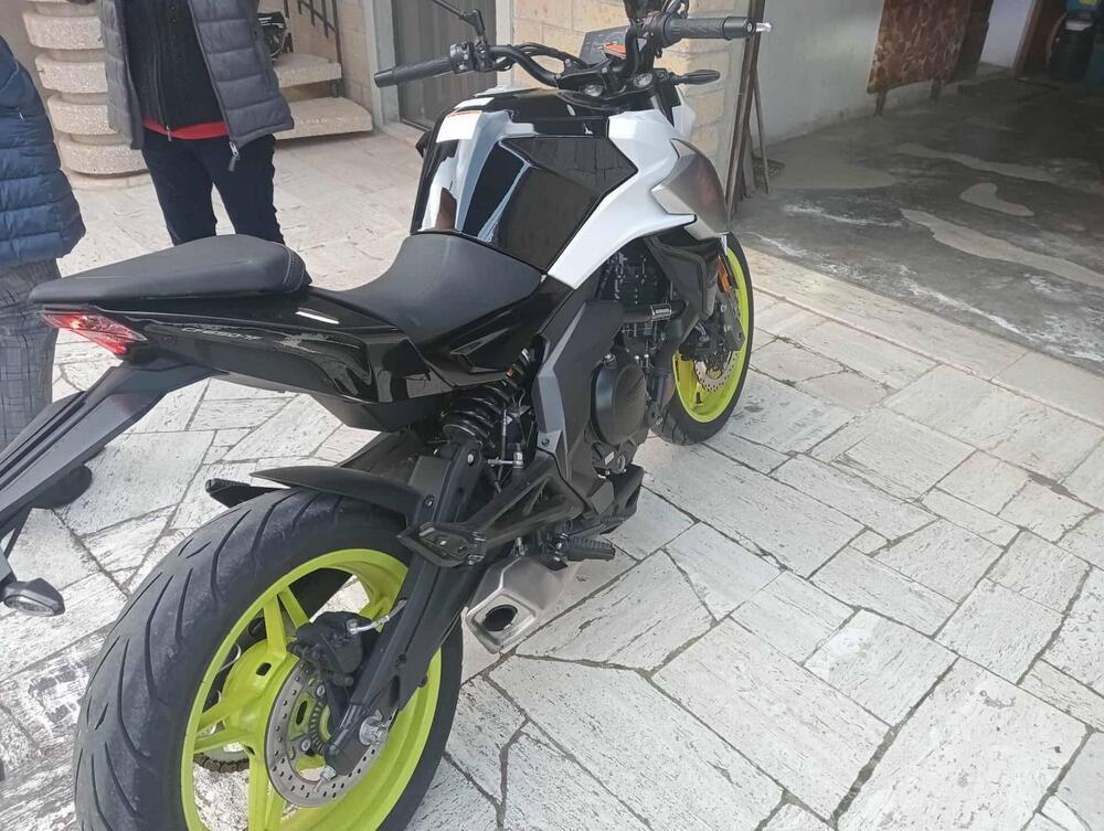 CFMOTO 650NK (2021 - 24) (4)