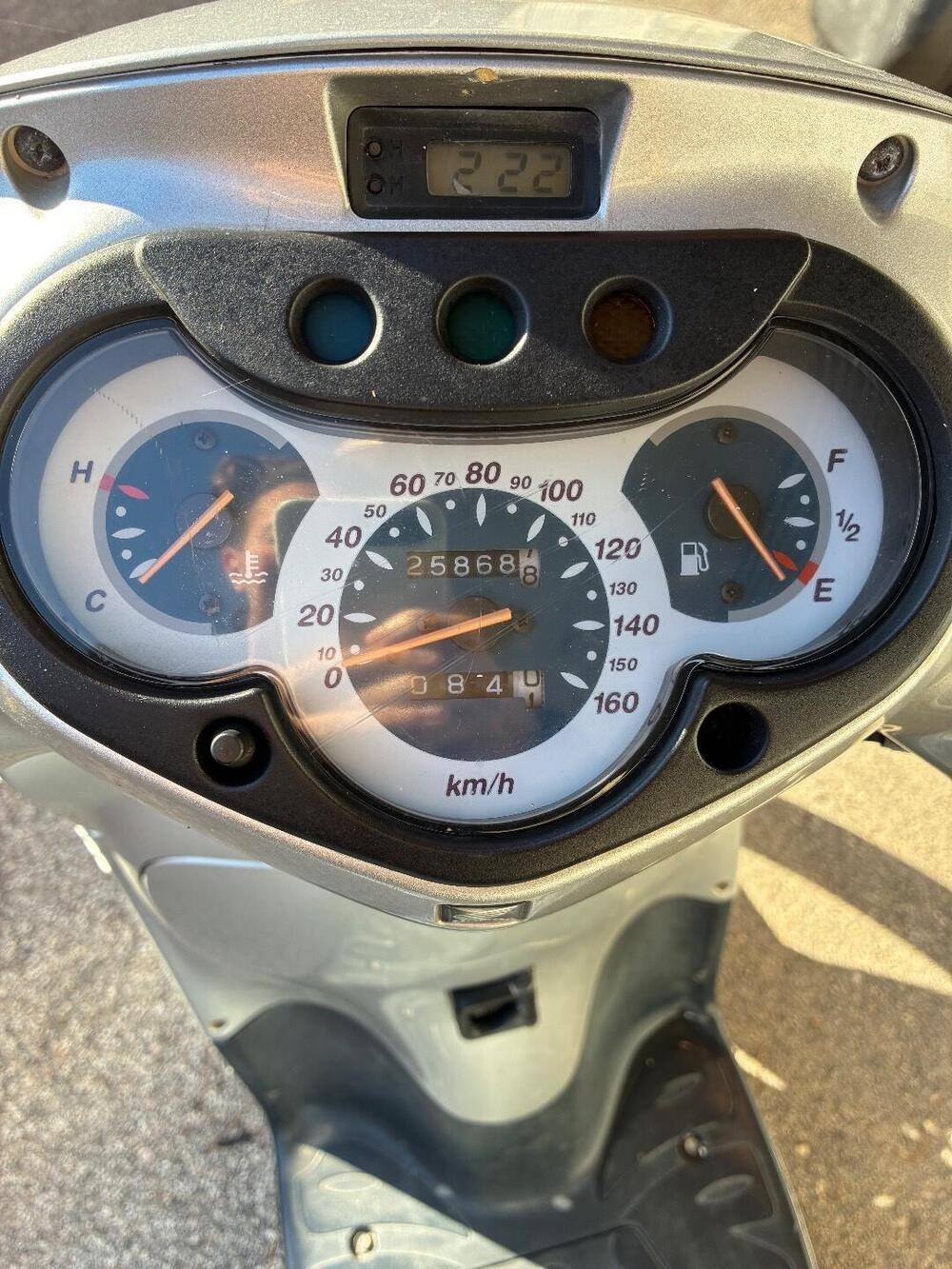 Honda SH 125 (2000 - 04) (16)