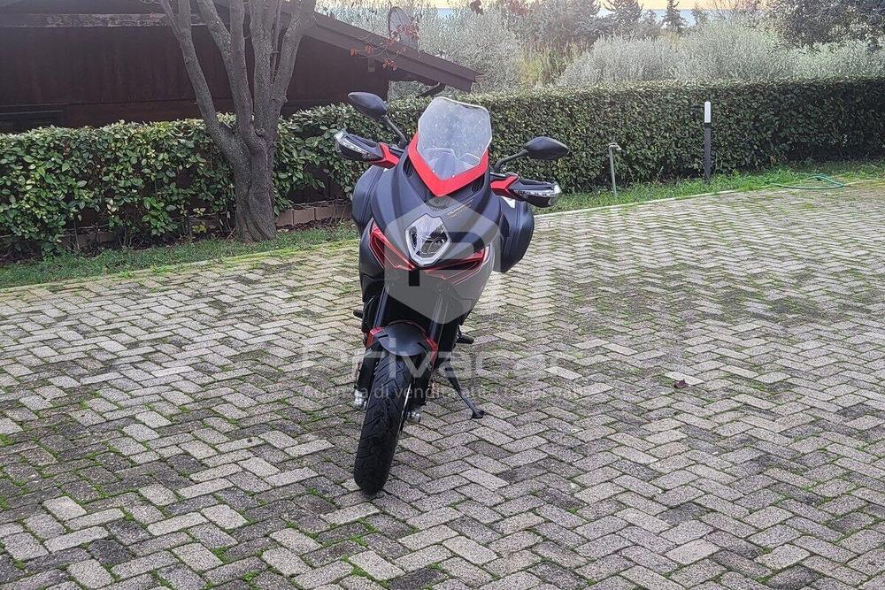 MV Agusta Turismo Veloce 800 (2017 - 2019) (2)