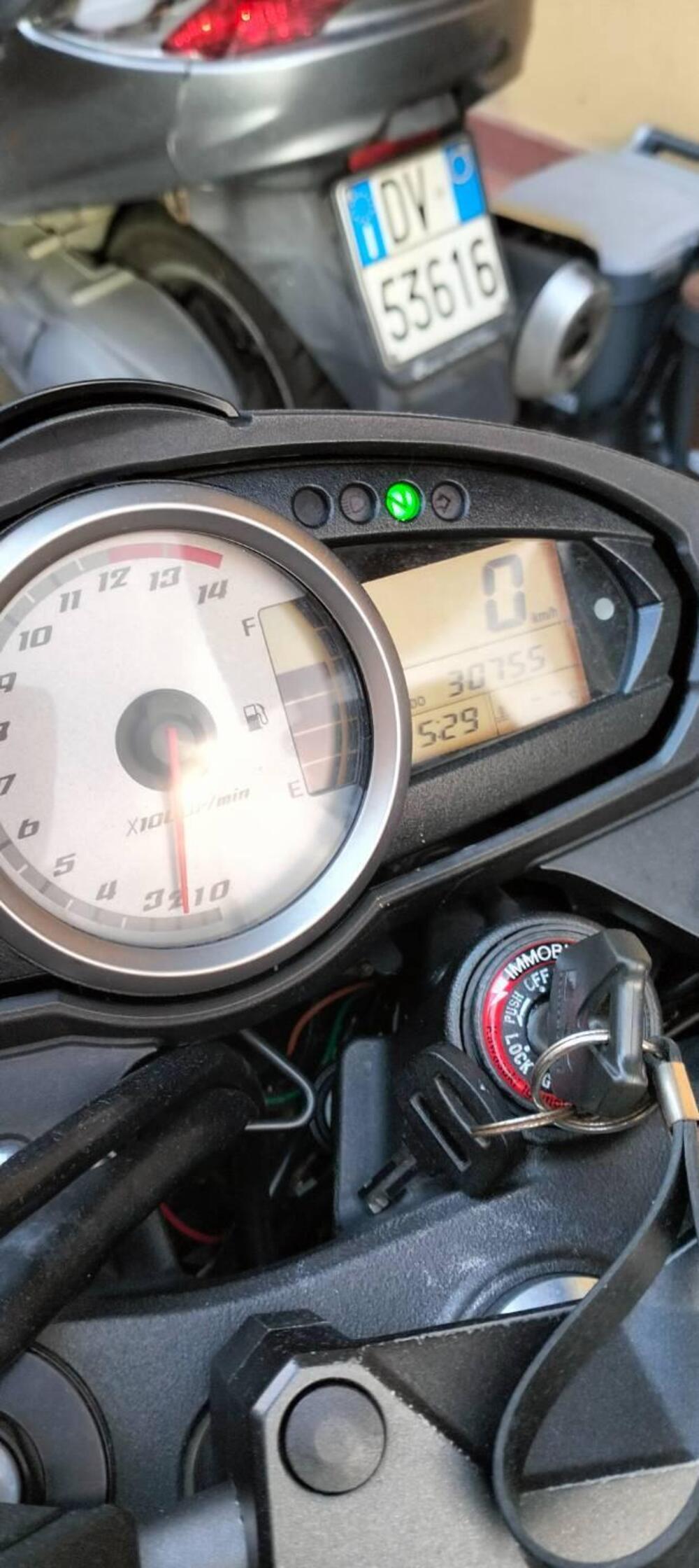 Kawasaki Z 750 (2007 - 14) (6)