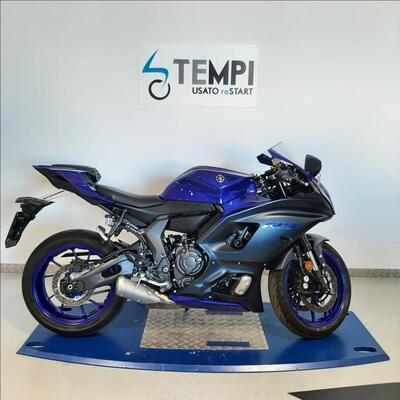 Yamaha YZF R7 (2021 - 25) usata