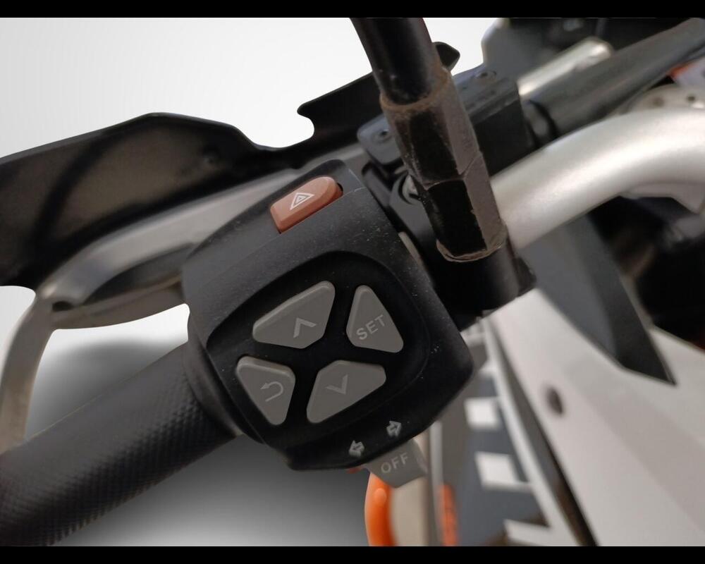 KTM 1190 Adventure R (2013 - 16) (9)