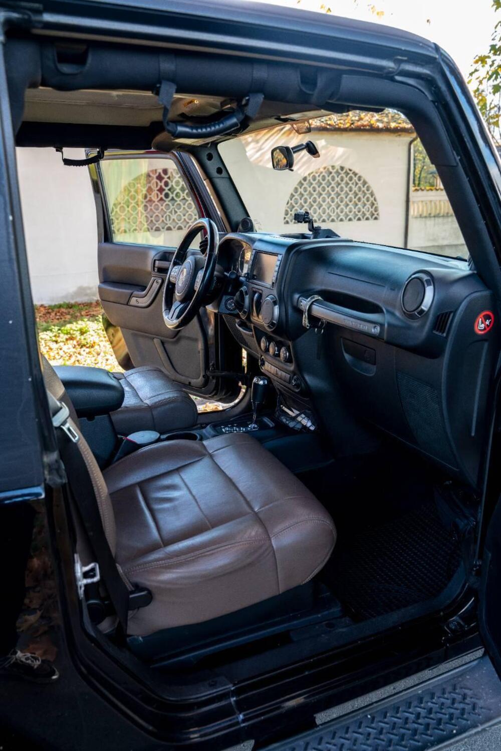 Jeep Wrangler usata a Reggio Emilia (14)