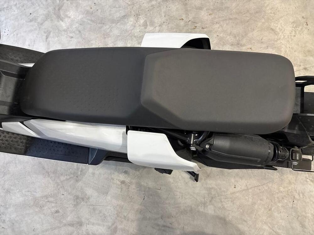 Bmw CE 04 (2021 - 25) (9)