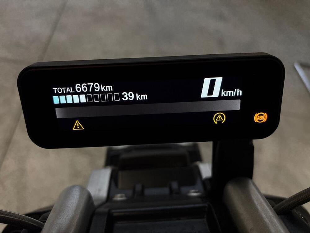 Bmw CE 02 AM (2024 - 26) (8)