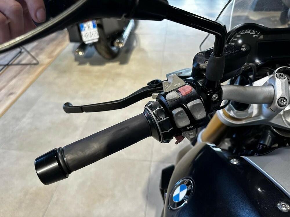 Bmw R 1200 R (2017 - 18) (9)