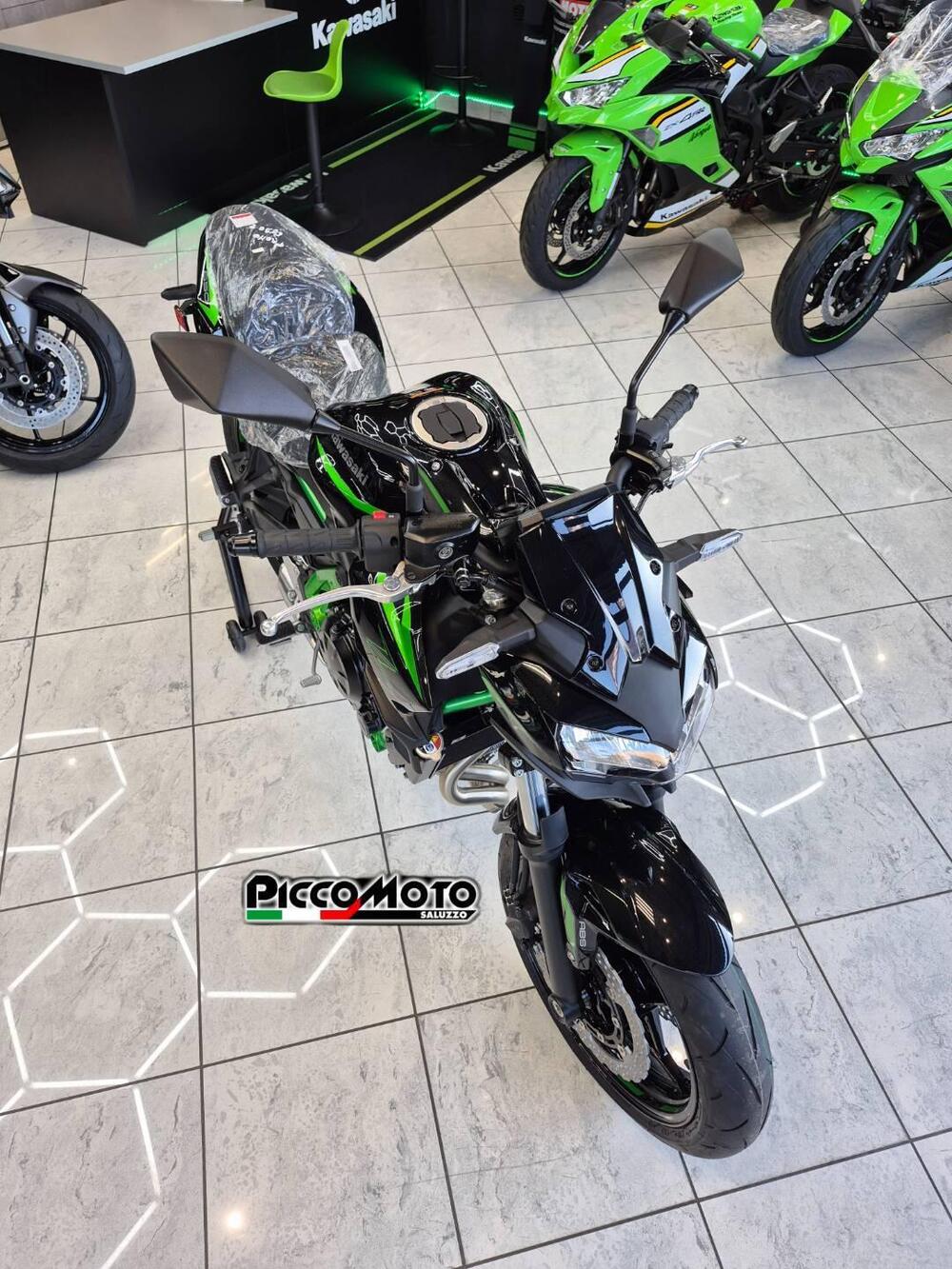 Kawasaki Z 650 (2025 - 26) (6)