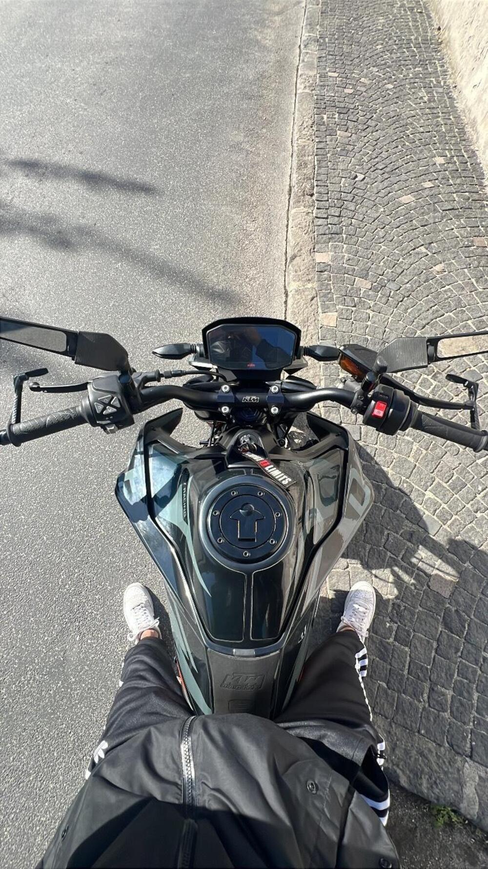 KTM 890 Duke L (2021) (9)