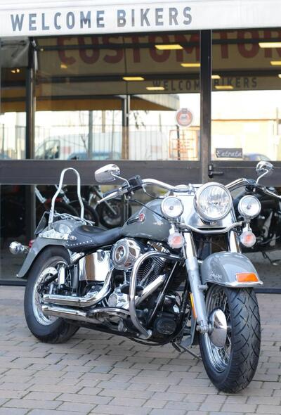 Harley-Davidson 1584 Heritage Classic (2006 - 07) - FLSTC usata