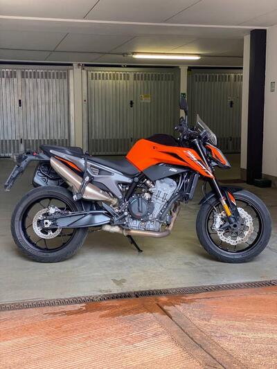 KTM 790 Duke L (2023 - 24) usata