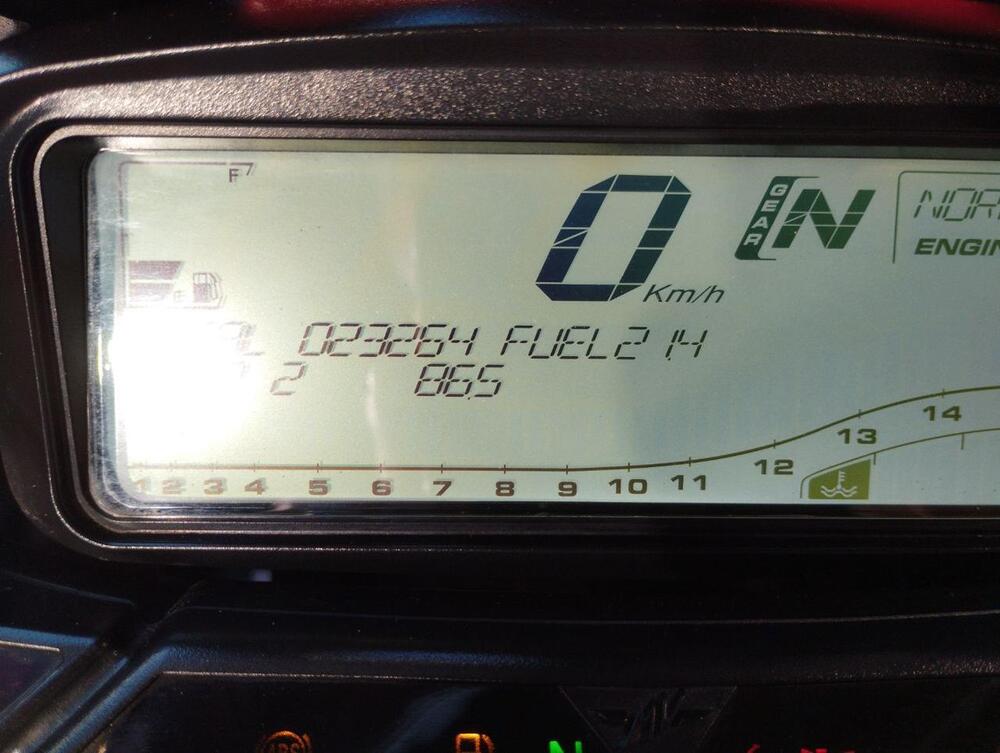 MV Agusta Stradale 800 EAS ABS (2015 - 17) (7)