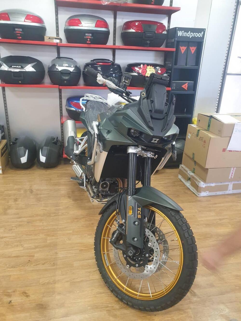 Kove 800X Pro (2024 - 25) (2)