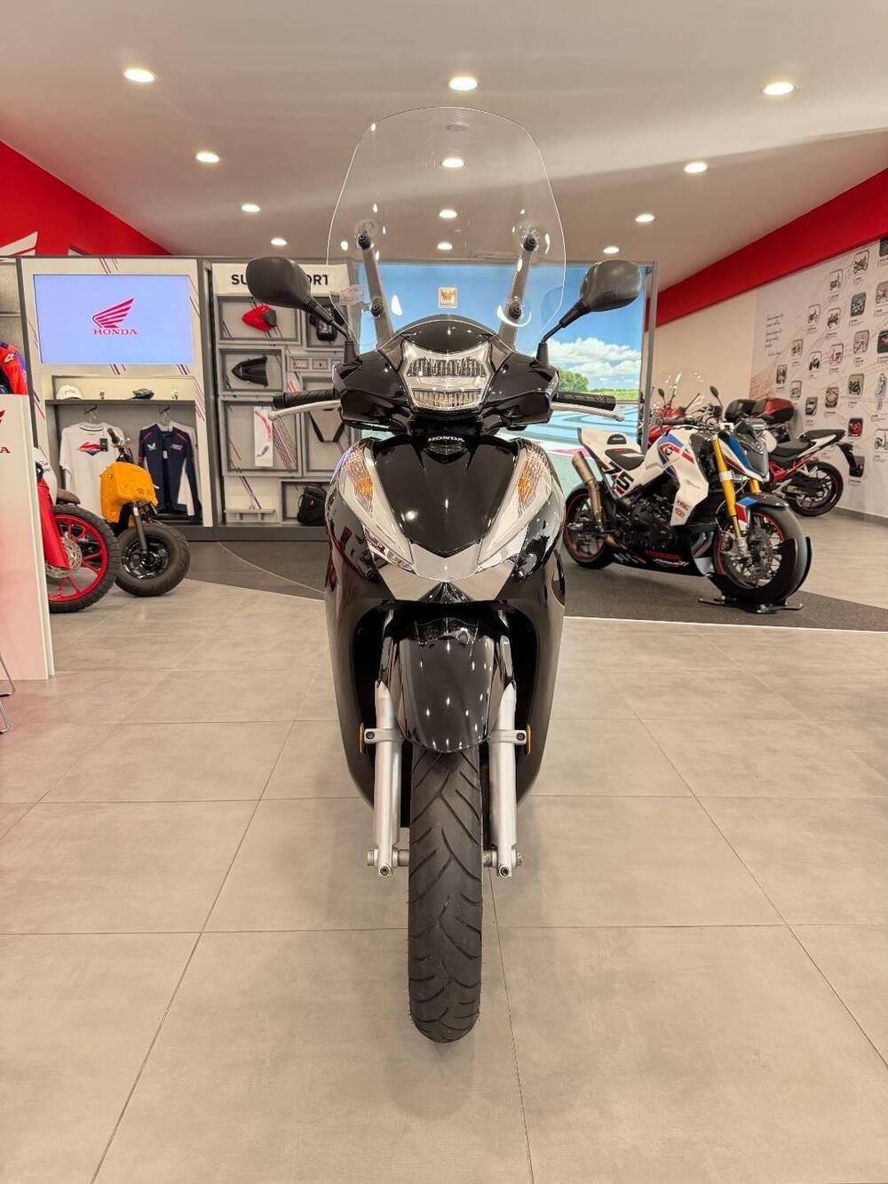 Honda SH 300 i ABS (2016 - 20) (5)