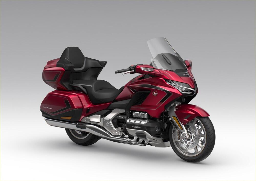 Honda GL 1800 Gold Wing Tour (2025 - 26) (2)