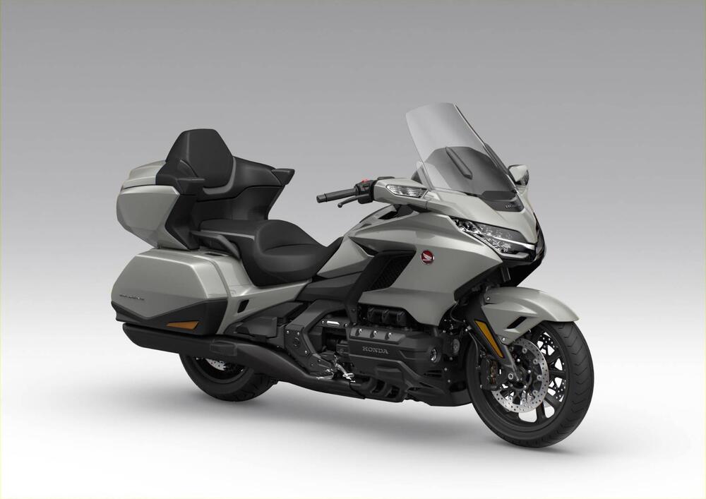 Honda GL 1800 Gold Wing Tour (2025 - 26) (2)