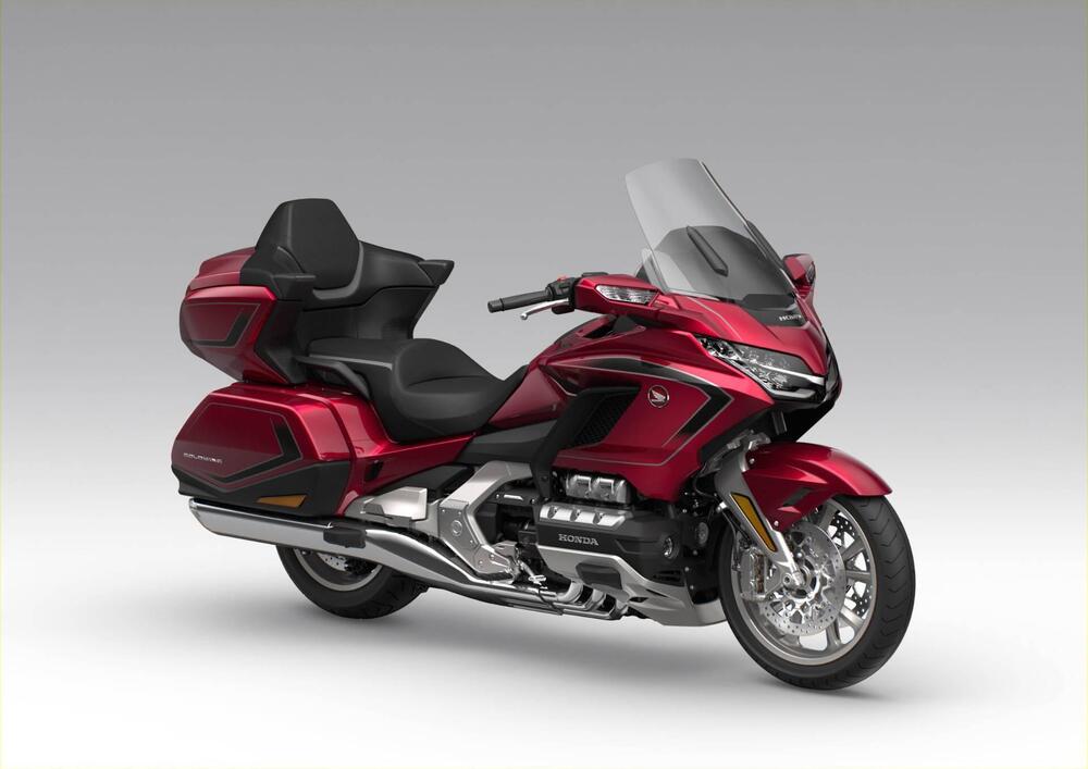 Honda GL 1800 Gold Wing Tour (2025 - 26) (2)