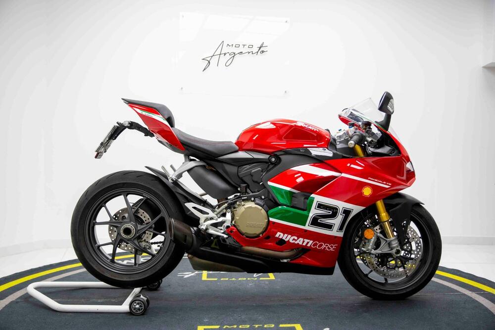Ducati Panigale V2 Bayliss 1st Championship 20th Anniversary (2021 - 24) (8)
