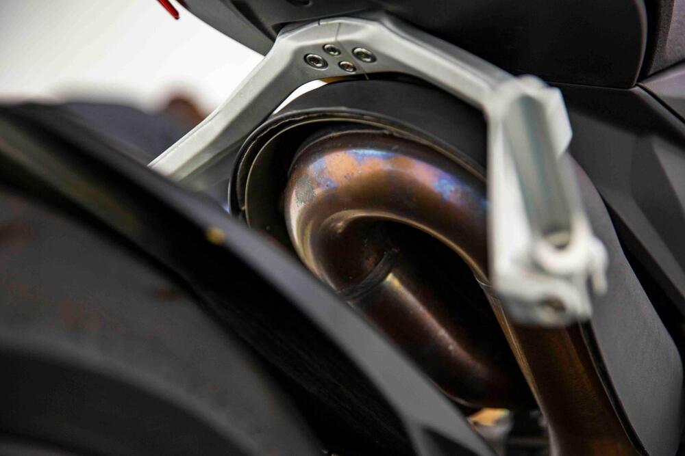 Ducati Panigale V2 Bayliss 1st Championship 20th Anniversary (2021 - 24) (19)