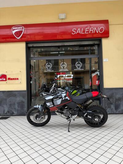 Ducati DesertX (2022 - 25) usata