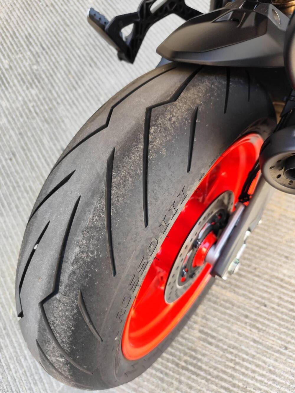 Ducati Monster 937 + (2021 - 25) (6)