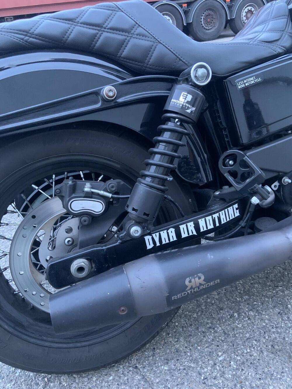 Harley-Davidson 1690 Street Bob Special (2015 - 16) - FXDB (5)