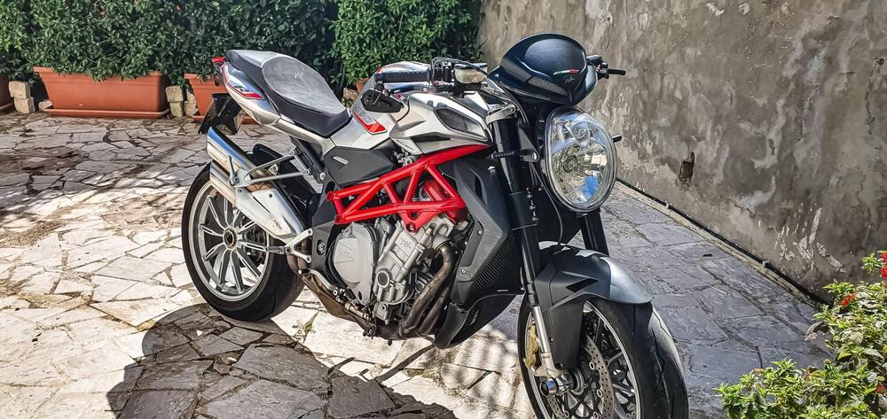 MV Agusta Brutale 1090 R (2012 - 15)