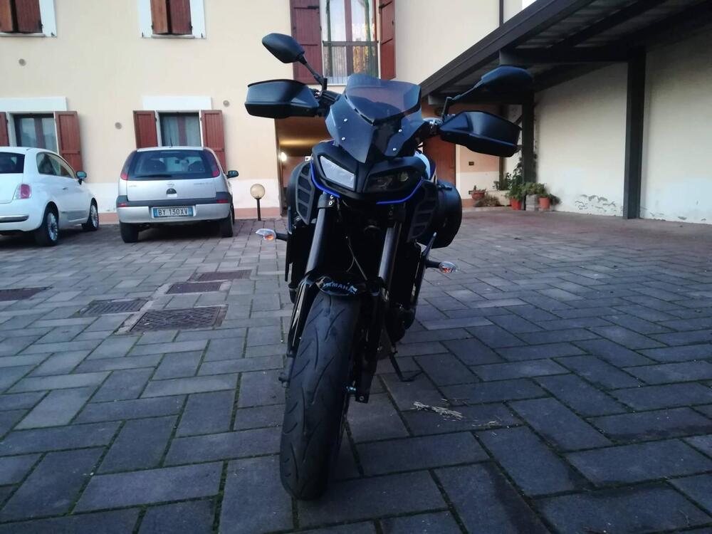 Yamaha MT-09 (2017 - 20) (3)