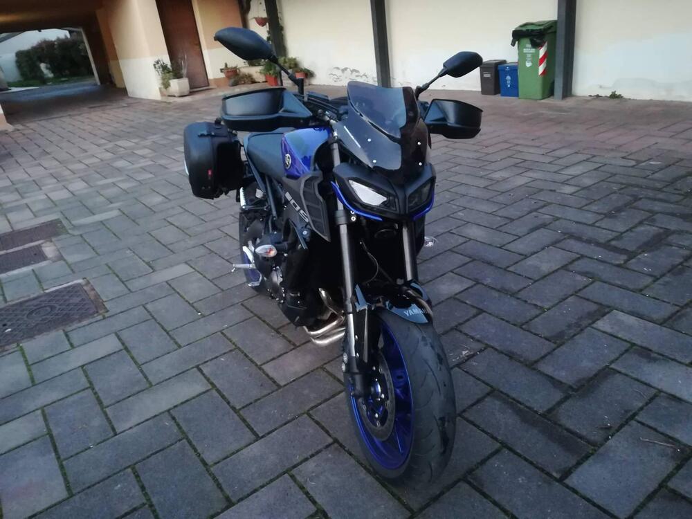 Yamaha MT-09 (2017 - 20) (4)