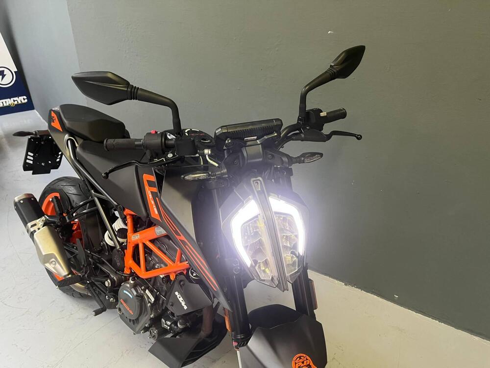 KTM 125 Duke (2021 - 23) (3)