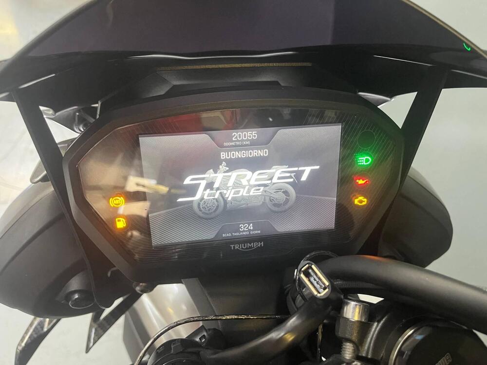 Triumph Street Triple 765 RS (2023 - 26) (6)