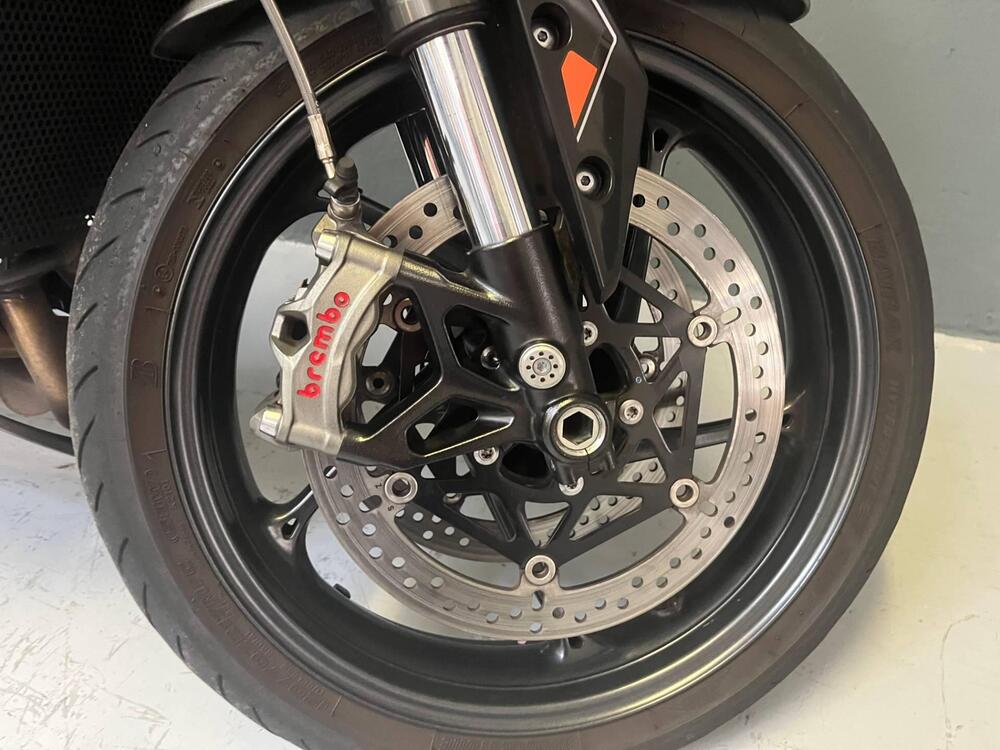 Triumph Street Triple 765 RS (2023 - 26) (15)