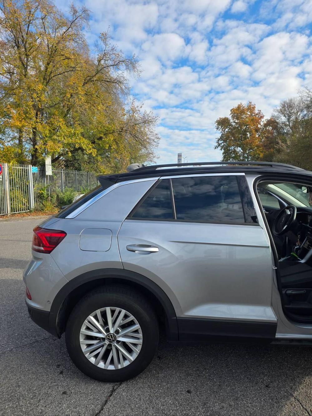 Volkswagen T-Roc usata a Milano (5)