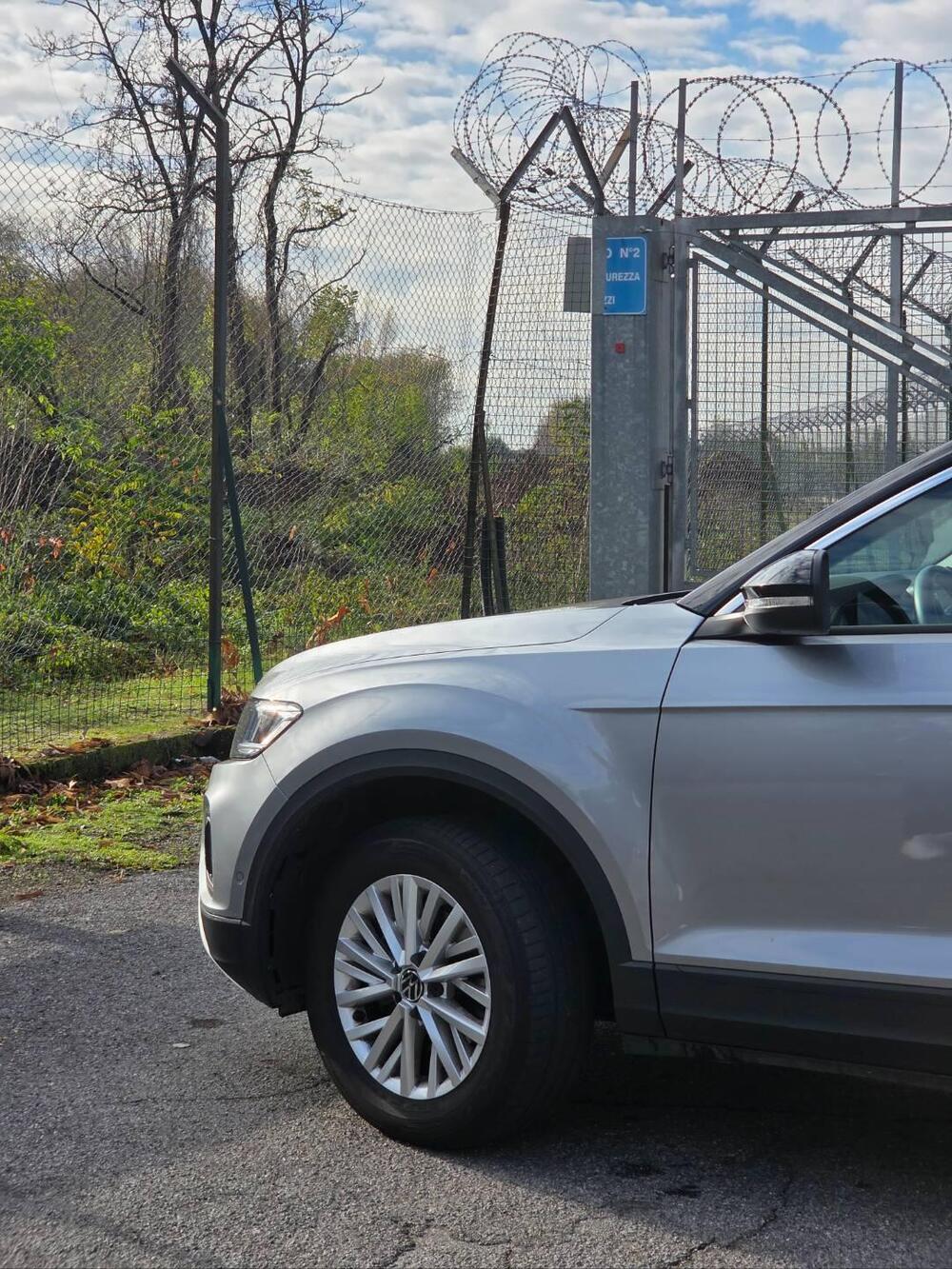Volkswagen T-Roc usata a Milano (6)
