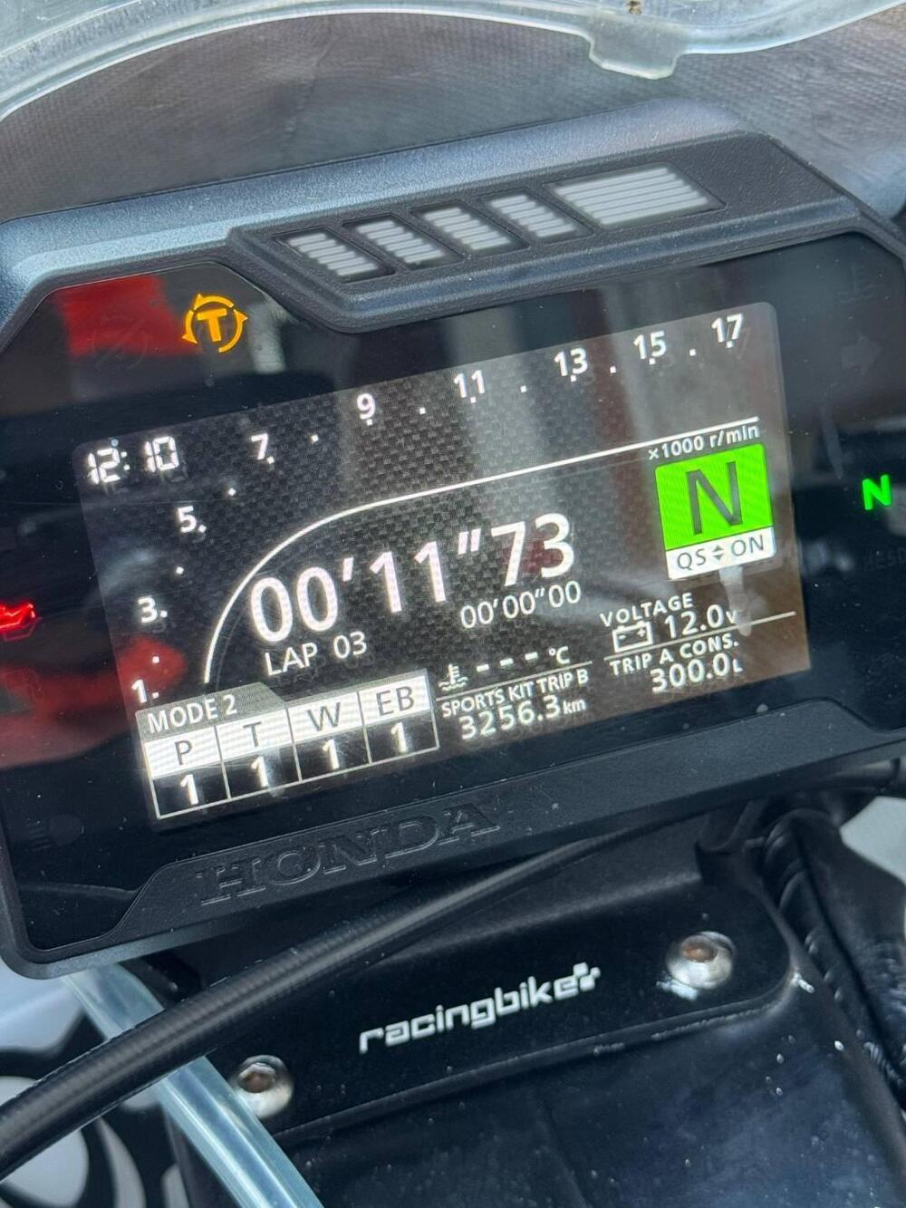 Honda CBR 600 RR (2024 - 26) (4)