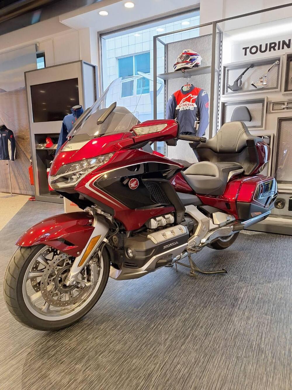 Honda GL 1800 Gold Wing Tour DTC (2018 - 20) (2)