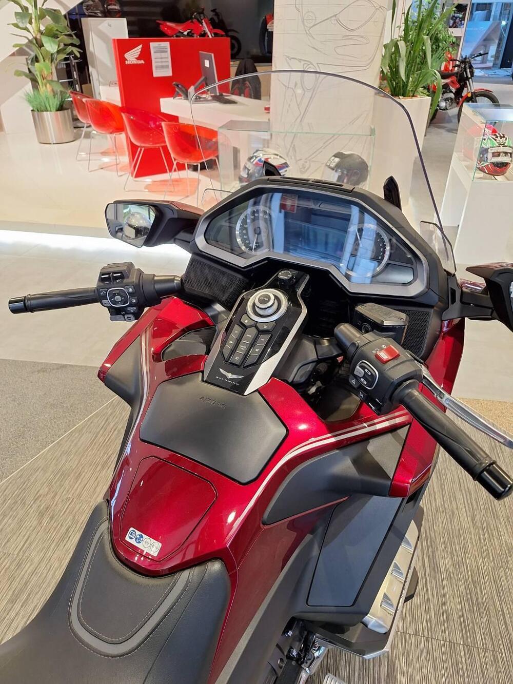 Honda GL 1800 Gold Wing Tour DTC (2018 - 20) (7)