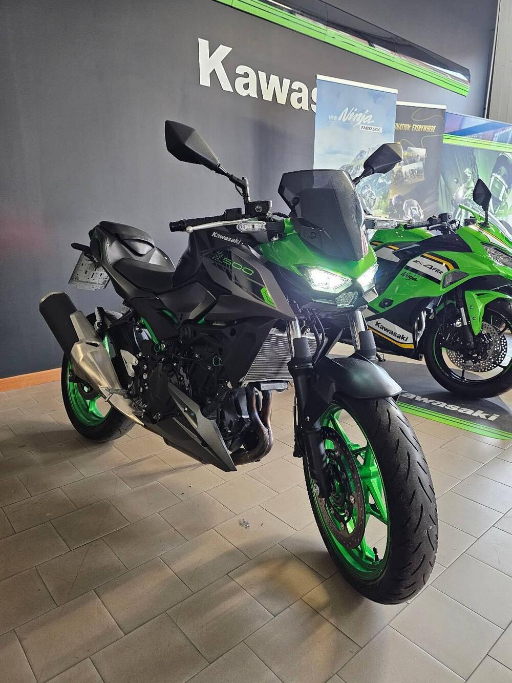 Kawasaki Z 500 SE (2024 - 26) (4)