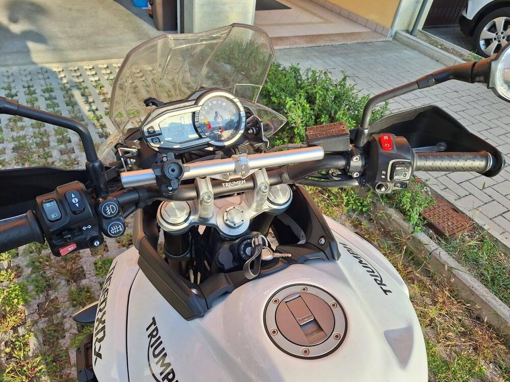 Triumph Tiger 800 XRx (2015 - 17) (8)