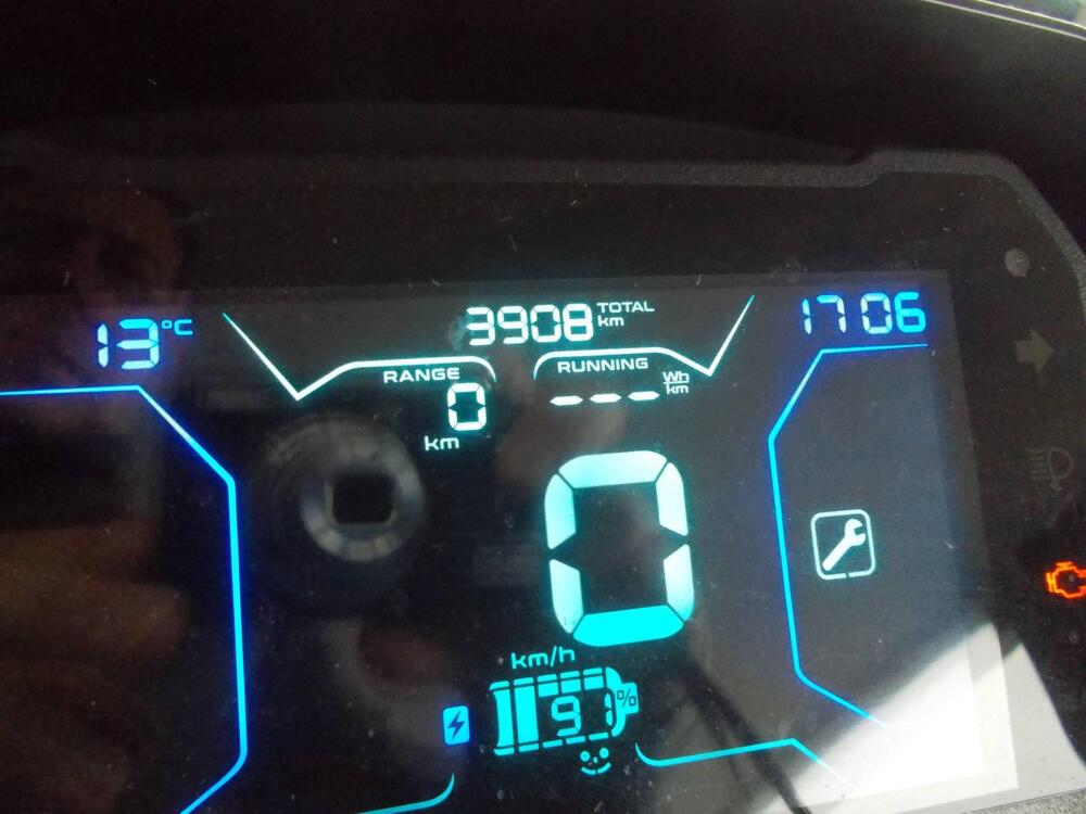 Piaggio 1 Active (2022 - 26) (3)