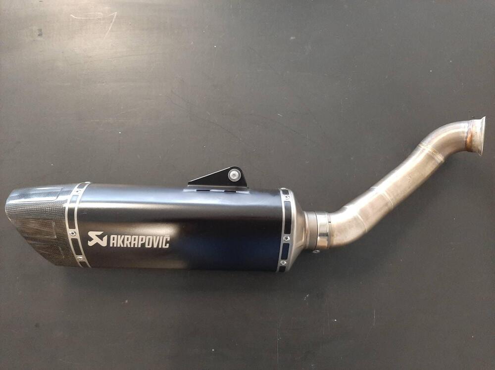 SILENZIATORE AKRAPOVIC HUSQVARNA VITPILEN/SVARTPIL
