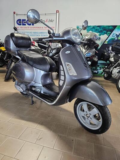 Vespa Granturismo 200 L usata